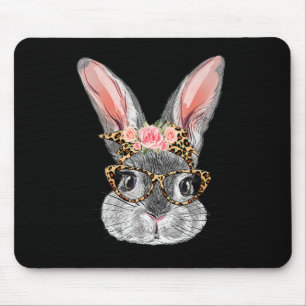 Süßes Kaninchen mit Byndana-Glas-Leoparden-Blumen Mousepad