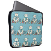 Süßes Kätzchen strickt blaues Muster Tech Accessoi Laptopschutzhülle (Vorne Rechts)
