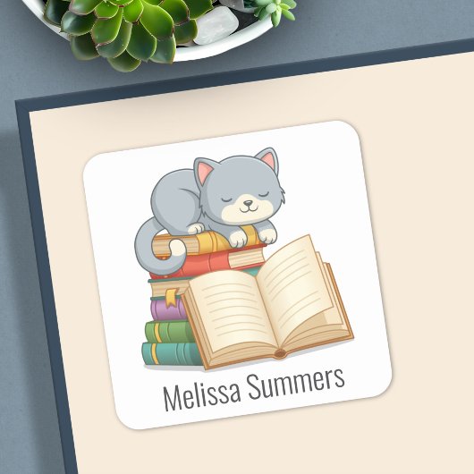 Süßes Katzenbuch-Stack Benutzerdefinierter Name Bu Quadratischer Aufkleber