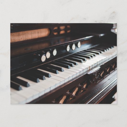 Süßes Klavier-Design Postkarte (Vorderseite)