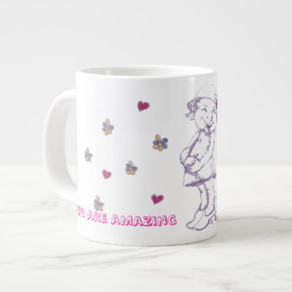 Süßes kleines Mädchen spielt Anziehen  Jumbo-Tasse