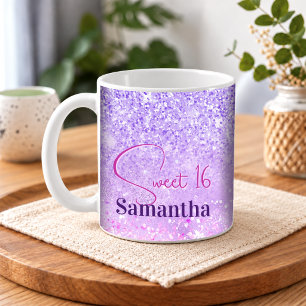 Süßes lila rosa glitzerndes Geburtstagsmonogramm Kaffeetasse