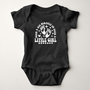 Süßes Mädchen Wunder Wort Kunst Baby Strampler