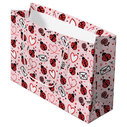 Süßes Marienkäfer-Muster Große Geschenktasche Geschenktüte (Vorderseite Schrägansicht)