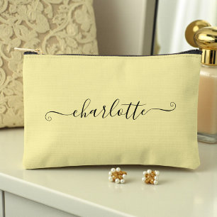 Süßes minimalistisches Custom Name   Blassgelb Zubehörtasche