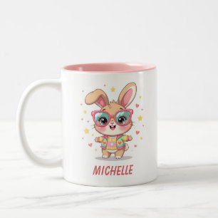 Süßes Monogramm-Mädchen-Häschen mit Brille Zweifarbige Tasse