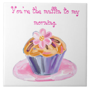 Süßes Muffin mit Blumenverzierung Fliese