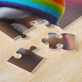 Süßes Niedliches Kleinkind mit Regenbogen Puzzle (Seite)