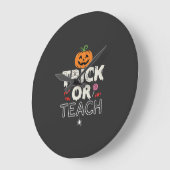 Süßes oder Lehrendes Halloween-Lehrer-Design (2)_1 Große Wanduhr (Winkel)