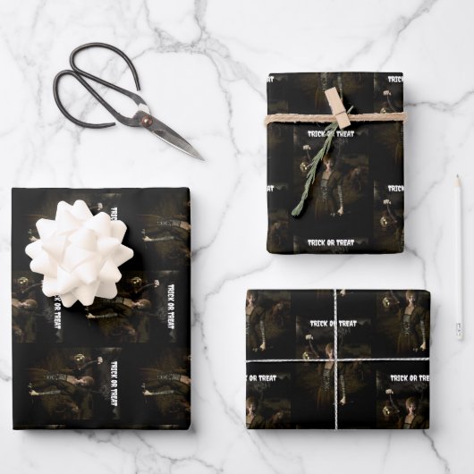 Süßes oder Saures. Dünne Frau trägt Lampe Geschenkpapier Set (Vorderseite)