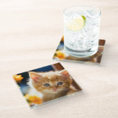 Süßes orangefarbenes Tabby-Kätzchen  Glasuntersetzer (Schrägansicht)