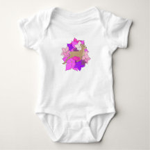 Süßes Rehkitz mit Blumen T-Shirt