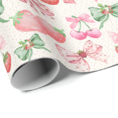 Süßes rosa Coquette-Erdbeermuster Geschenkpapier (Rolleneckpunkt)