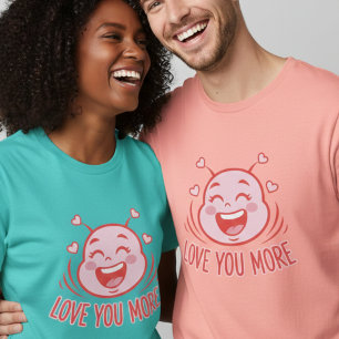 Süßes Rosa-Monster-Liebt-dich-mehr-Kunst T-Shirt