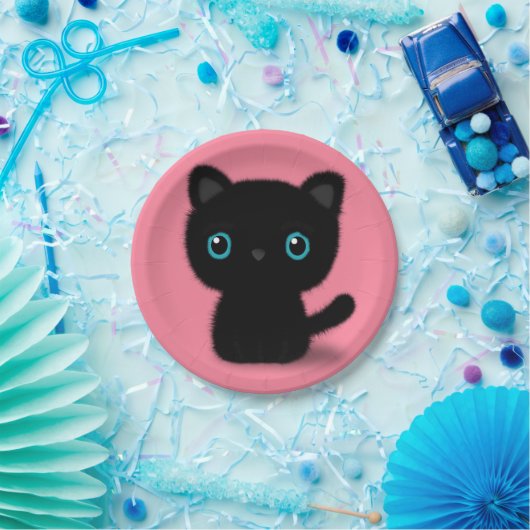 Süßes schwarzes Kätzchen auf Pastellrosa Pappteller (Party)