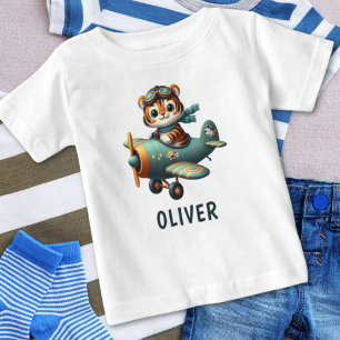 Süßes Tigerkind, das ein Flugzeug fliegt, personal Baby T-shirt