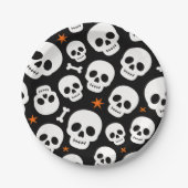 Süßes Totenkopf Halloween Gruselmuster Pappteller (Vorderseite)