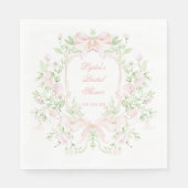 Süßes Wappen mit rosa Bogen | Monogramm-Brautparty Serviette (Vorderseite)