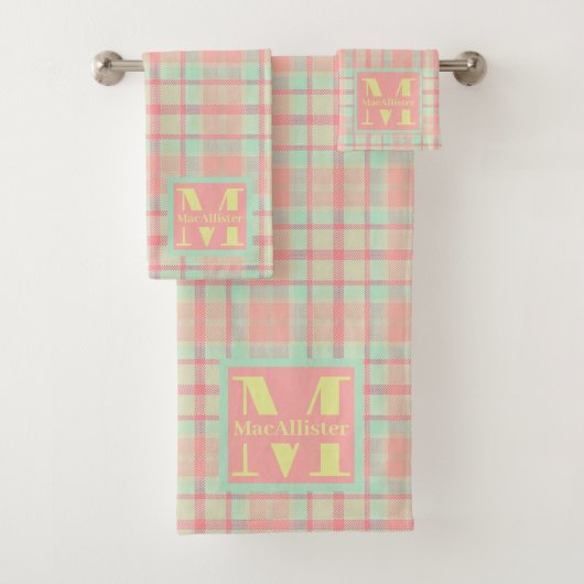 Süßes warmes Pastell Tartan Kariertes Monogramm Ba Badhandtuch Set (Insitu)