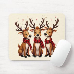 Süßes Weihnachtsrentier-Trio mit Karoschal </s> Mousepad
