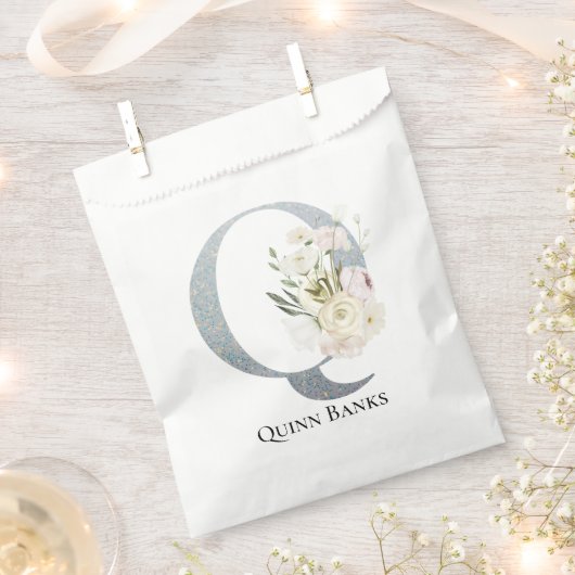 Süßes Weiß Geschenktütchen (Ausgeschnitten)