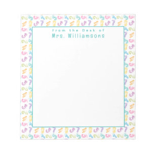 Süßes Zahlenmuster - vom Schreibtisch des Lehrers Notizblock