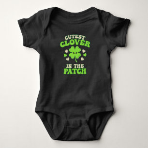 Süßester Kleeblatt im Flecken St. Patrick's Day Baby Strampler