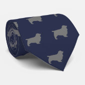 Sussex Spanel Silhouetten Pattern Blue und Grau Krawatte (Gerollt)