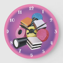Süßigkeit Allsorts. Große Wanduhr. Rosa u. Purpur