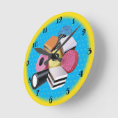 Süßigkeiten. Große Wanduhr. Gelb und blau. Runde Wanduhr (Winkel)