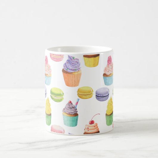 Süßigkeiten-Muster Cupcakes und Macaros Kaffeetasse (Mittel)