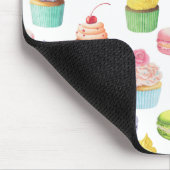 Süßigkeiten-Muster Cupcakes und Macaros Mousepad (Ecke)