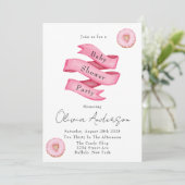 Süßigkeiten Rosa Banner Donuts Baby Dusche Party Einladung (Stehend Vorderseite)