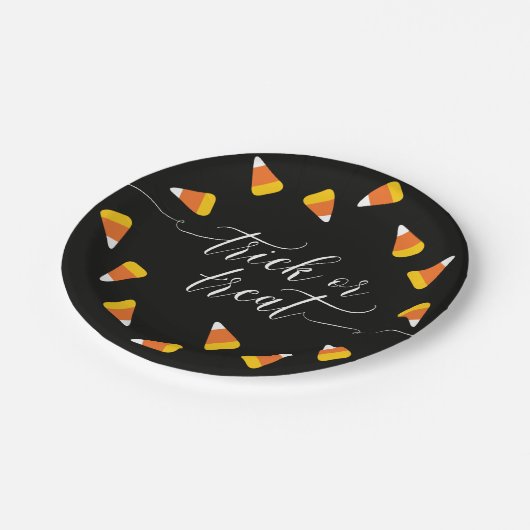 Süßigkeits-Mais-Trick oder Leckerei Pappteller (Schrägansicht)