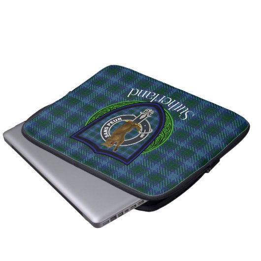 Sutherland Scottish Clan Tartan and Crest Laptopschutzhülle (Vorne Knopf)