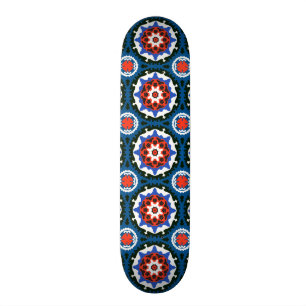 Suzani Muster mit mutiger Verzierung Skateboard