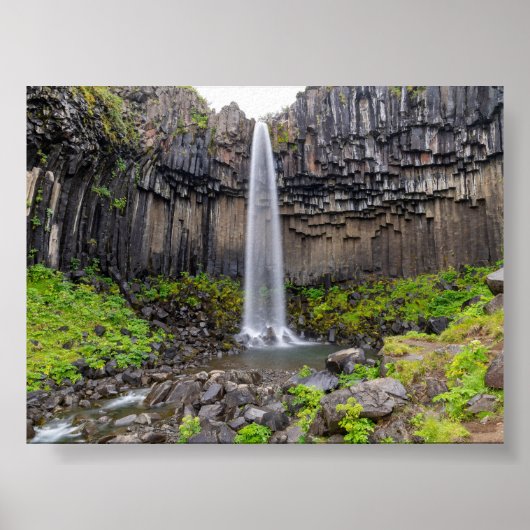 Svartifoss-Wasserfall Poster (Vorne)