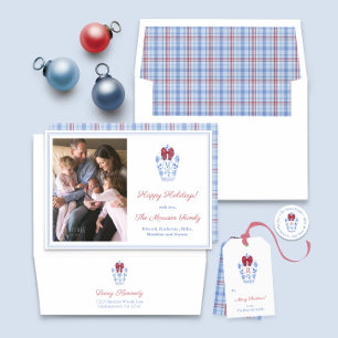 Preppy Monogram Red Bow Family Christmas Foto Feiertagskarte