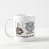 Swami Vivekananda, der in falschen Weg reist Kaffeetasse (Links)