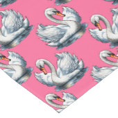 Swan Birds Pattern Design On Pink Kurzer Tischläufer (Ecke)