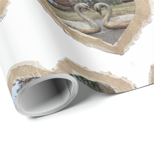 Swan in Herz-Geschenkpapier Geschenkpapier (Rolleneckpunkt)