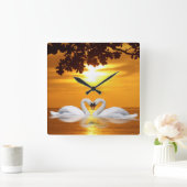 Swan-Liebe Quadratische Wanduhr (Zuhause)
