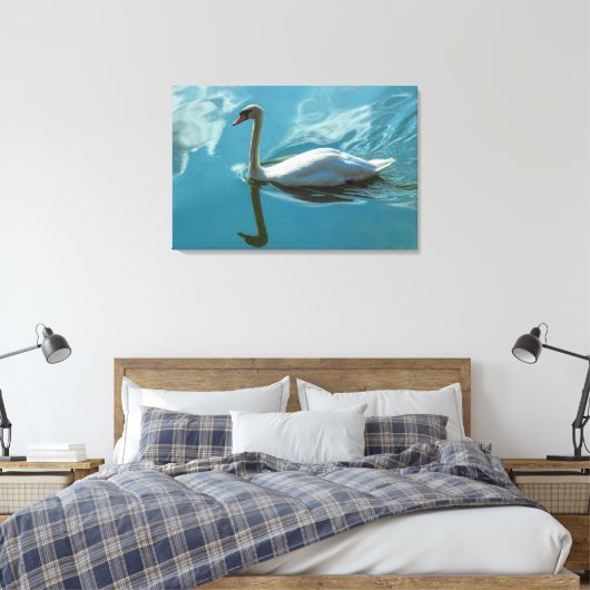 Swan mit Cloud Reflections Leinwanddruck (Insitu (Schlafzimmer))