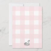 Swan Pink Gingham Baby Shower Einladung (Rückseite)
