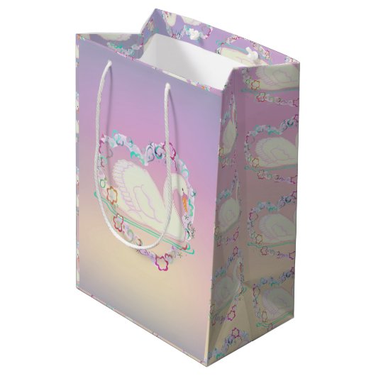 Swan Princess Geschenktasche Mittlere Geschenktüte (Rückseite Schrägansicht)