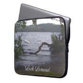 Swans auf Loch Lomond Laptopschutzhülle (Vorderseite Links)