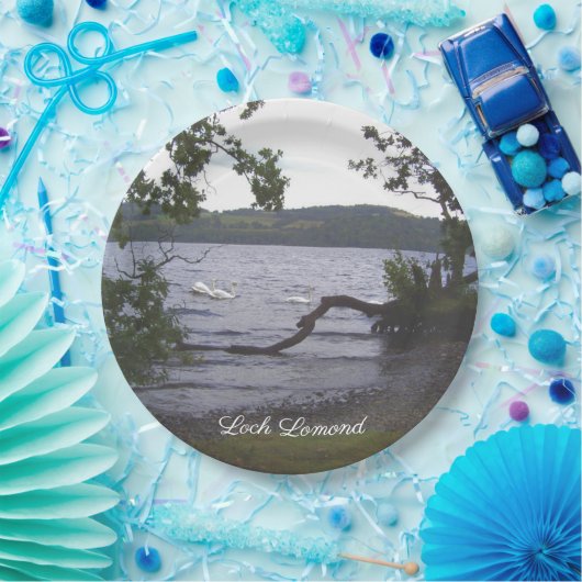 Swans auf Loch Lomond Pappteller (Party)