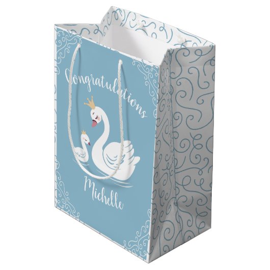 Swans Baby Showbird mit Crown Theme Blue Mittlere Geschenktüte (Rückseite Schrägansicht)