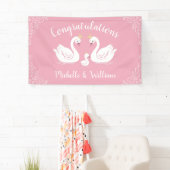 Swans Baby Shower Bird mit Crown Co-Ed Pink Banner (Insitu)