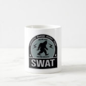 SWAT - Sasquatch Warden Assault Team Kaffeetasse (Mittel)